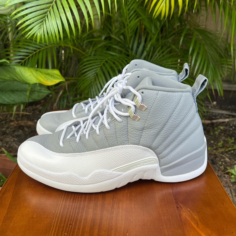 Air Jordan 12 Retro Stealth Men's Size 12